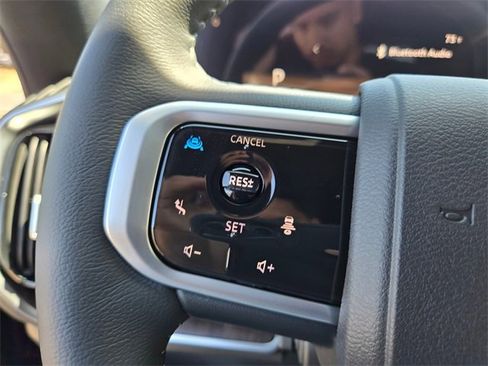 New 2025 Nissan Armada SL w/ Captain's Chari Seat Package image 21