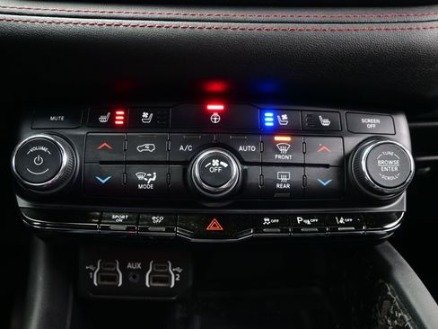 Used 2024 Dodge Durango R/T AWD/4WD image 24