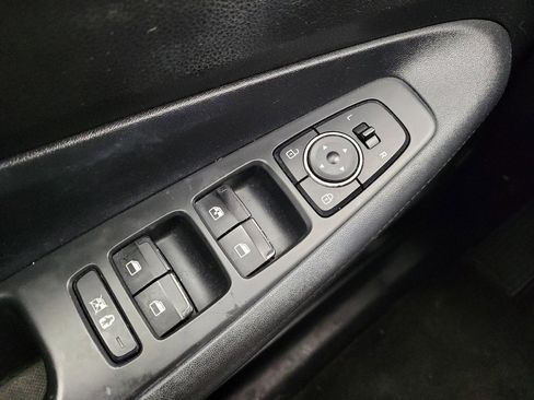 Used 2019 Hyundai Santa Fe SE AWD/4WD image 27