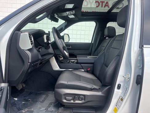 Used 2025 Toyota Tundra Limited image 3
