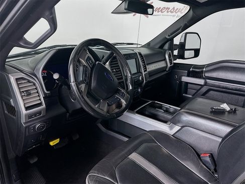 Used 2019 Ford F250 Platinum w/ FX4 Off-Road Package image 30