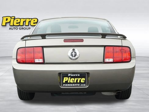 Used 2005 Ford Mustang Premium RWD image 6