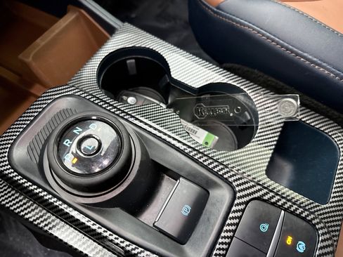 Used 2022 Ford Maverick Lariat FWD image 17