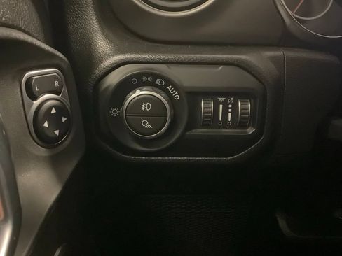 Used 2022 Jeep Gladiator Sport AWD/4WD image 20
