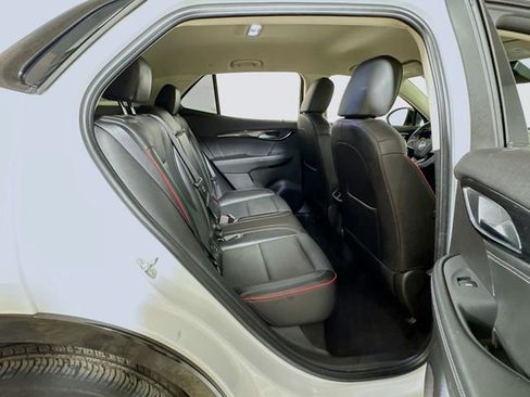 Used 2022 Buick Envision Essence w/ Technology Package I FWD image 26