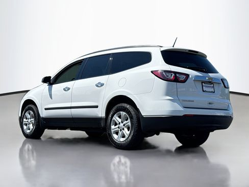 Used 2017 Chevrolet Traverse LS FWD image 13