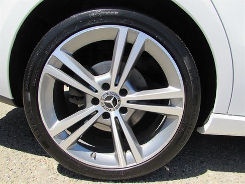 Used 2021 Mercedes-Benz CLA 250 image 23