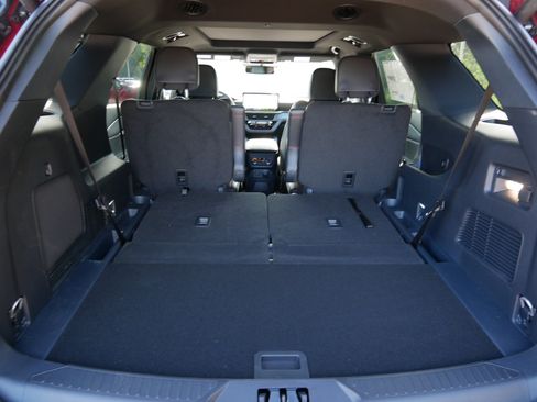 Used 2026 Ford Explorer ST-Line w/ ST-Line Street Pack AWD/4WD image 18