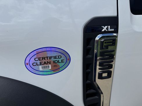 Used 2025 Ford F550 4x4 SuperCab Super Duty image 24