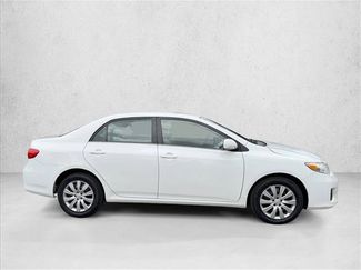 Used 2013 Toyota Corolla LE FWD video 4