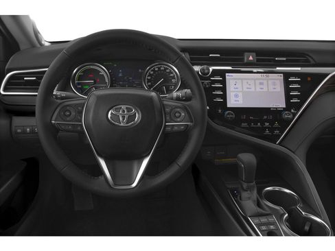 Used 2020 Toyota Camry XLE image 8