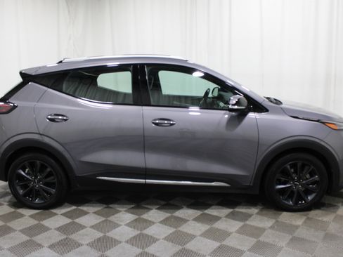 Used 2022 Chevrolet Bolt EUV Premier w/ Launch Edition FWD image 30