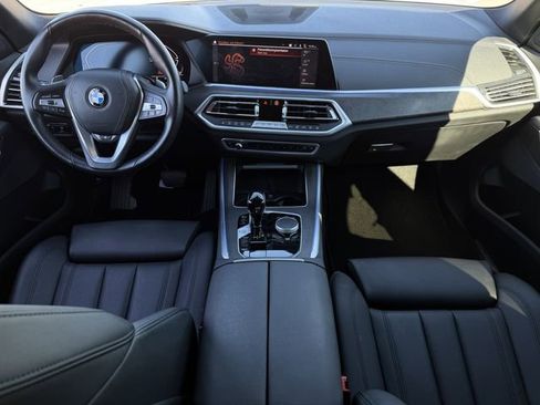 Used 2022 BMW X5 sDrive40i w/ Premium Package image 11