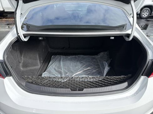 Used 2023 Chevrolet Malibu LT image 30