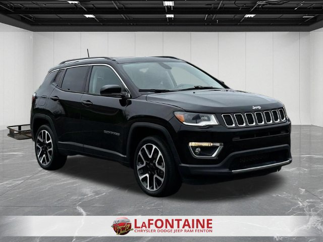 Used 2020 Jeep Compass Limited w/ Premium Lighting Group AWD/4WD image 7