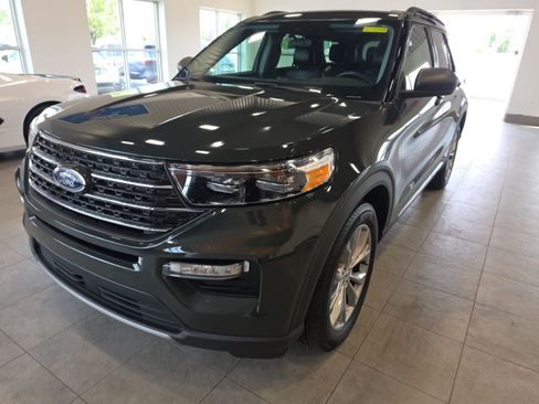 Used 2023 Ford Explorer XLT w/ Equipment Group 202A AWD/4WD image 1
