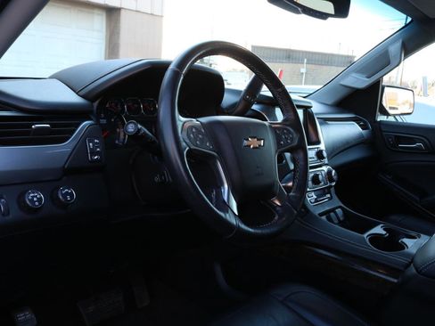 Used 2018 Chevrolet Suburban LT w/ Luxury Package image 22