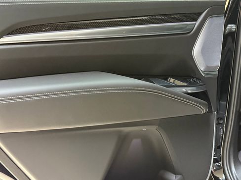 New 2026 Cadillac Escalade V w/ LPO, ONYX Package image 53