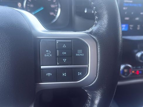 Used 2024 Ford Expedition XLT image 17