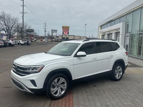 Used 2023 Volkswagen Atlas SE w/ Panoramic Sunroof Package image 23