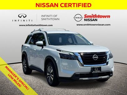 Certified 2025 Nissan Pathfinder SL