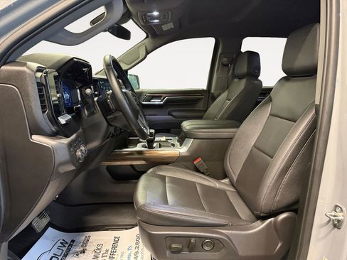 Used 2024 Chevrolet Silverado 1500 RST w/ Convenience Package II AWD/4WD image 10