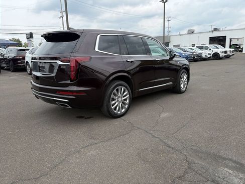 Used 2021 Cadillac XT6 Premium Luxury AWD/4WD image 5