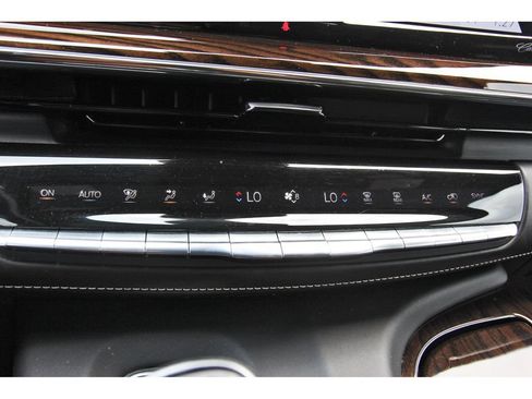Used 2023 Cadillac Escalade Sport Platinum AWD/4WD image 25