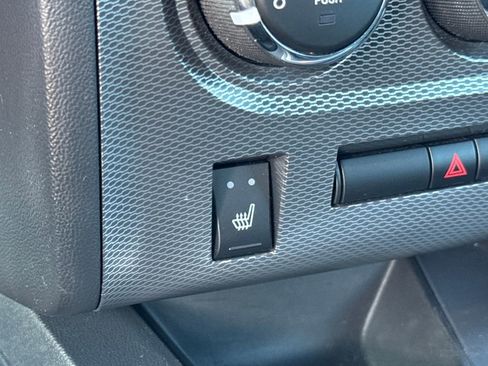 Used 2012 Dodge Challenger R/T image 24