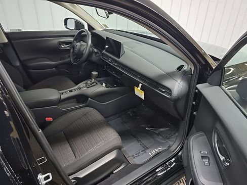 Certified 2026 Honda HR-V LX image 15