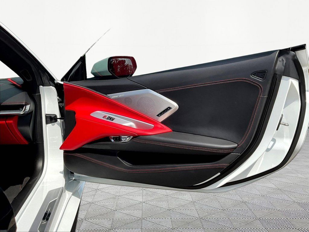 Used 2023 Chevrolet Corvette Stingray Premium Cpe w/ Z51 Performance Package RWD image 29