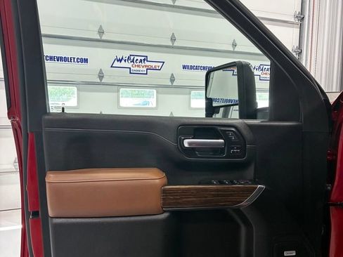 Used 2023 Chevrolet Silverado 3500 High Country AWD/4WD image 22