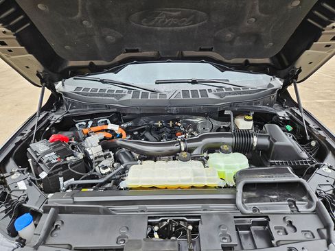 Used 2024 Ford F150 Lariat w/ Bed Utility Package image 33