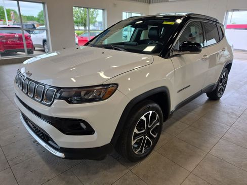 Used 2022 Jeep Compass Limited AWD/4WD image 1