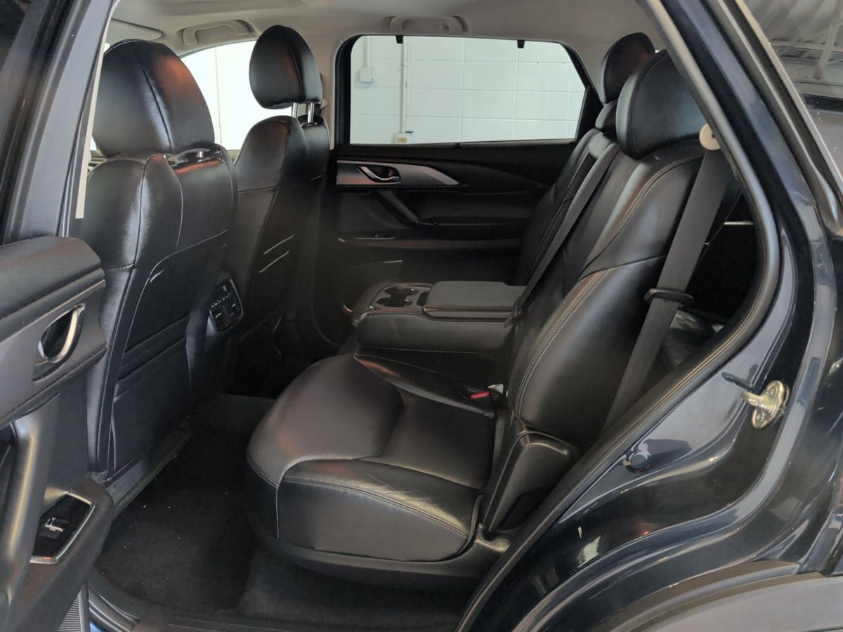 Used 2018 MAZDA CX-9 Touring w/ Touring Premium Package AWD/4WD image 10