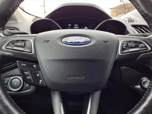 Used 2018 Ford Escape Titanium w/ Ford Safe & Smart Package image 17