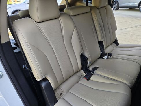 Certified 2023 Acura MDX FWD w/ Technology Package image 28