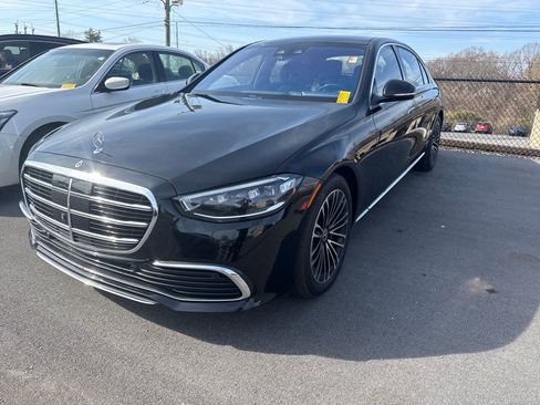 Used 2021 Mercedes-Benz S 580 4MATIC Sedan image 2