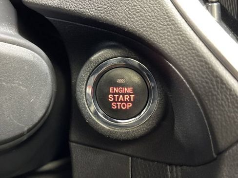 Used 2024 Subaru Forester Premium AWD/4WD image 17
