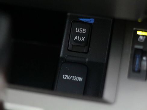 Used 2011 Lexus GX 460 w/ Comfort Plus Pkg AWD/4WD image 27