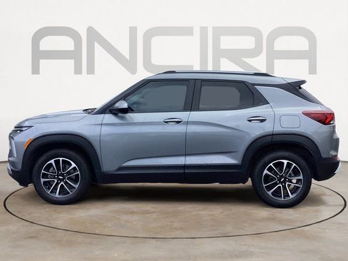 Used 2024 Chevrolet TrailBlazer LT w/ Driver Confidence Package FWD image 11