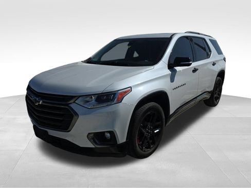 Used 2020 Chevrolet Traverse Premier w/ Redline Edition FWD image 1