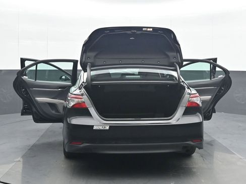 Used 2024 Toyota Camry LE w/ Convenience Package image 25