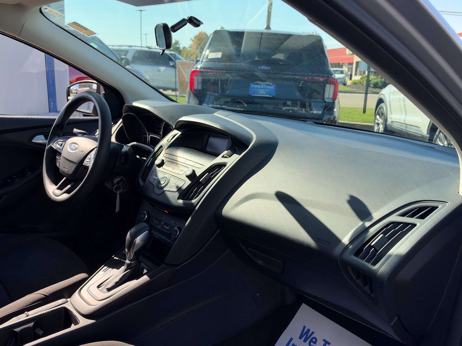 Used 2018 Ford Focus SE FWD image 29