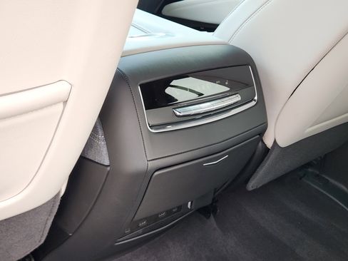 Used 2025 Cadillac Escalade Sport Platinum w/ LPO, Floor Liner Package image 32