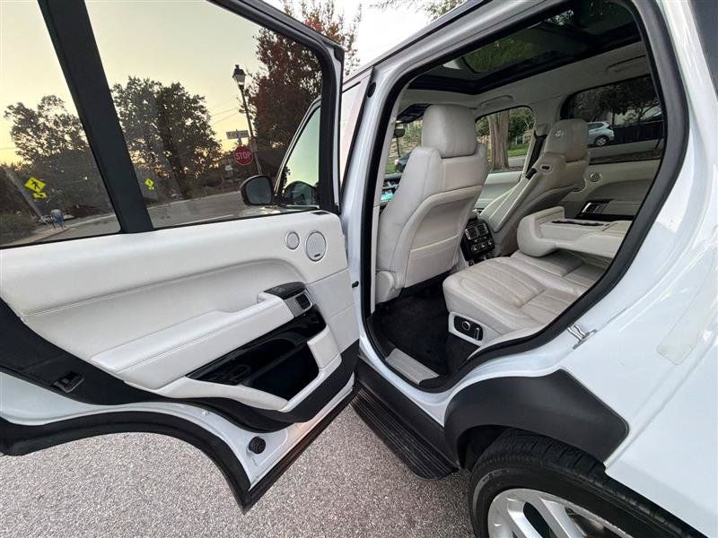 Used 2017 Land Rover Range Rover Supercharged AWD/4WD image 38
