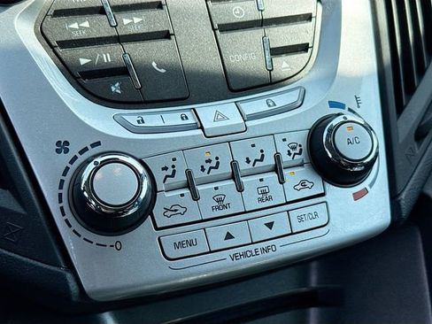 Used 2015 Chevrolet Equinox LT w/ Driver Convenience Package image 12