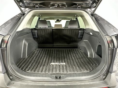 Used 2025 Toyota RAV4 XLE image 14
