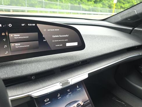 Used 2024 Lucid Air Touring AWD/4WD image 11