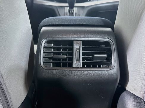 Used 2016 Honda CR-V LX image 25
